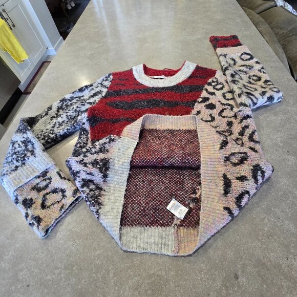 TNGT Women's Multi-Designs/Colors Long Sleeves Sweater - Size S/P - Picture 6 of 13